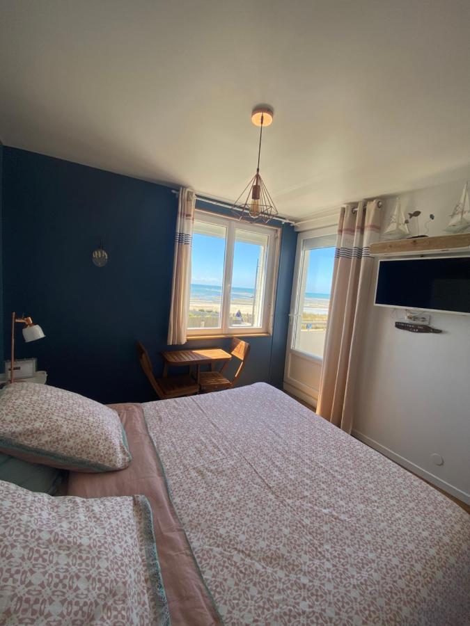 Bed and Breakfast Chambre D'Hotes "Lumiere Du Cap" Vue Mer Barneville-Carteret Exterior foto